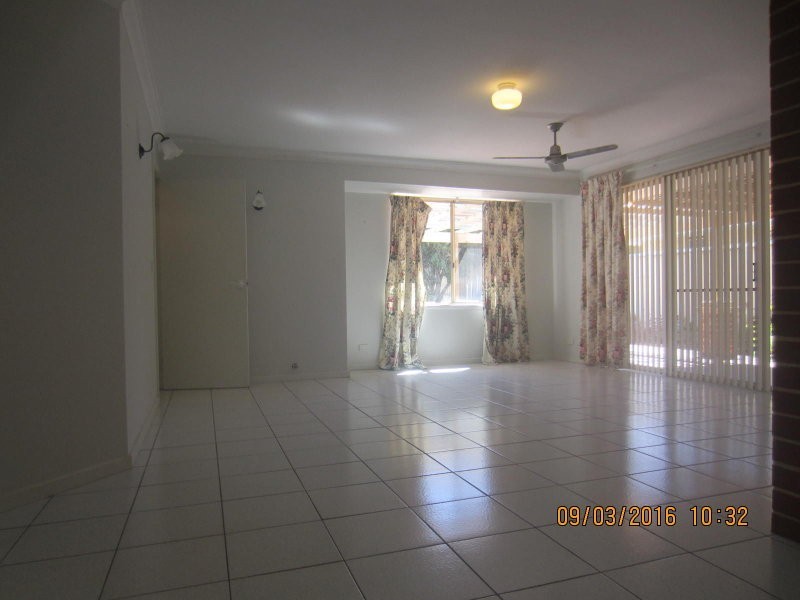 32 Ellenbrae Place, Marangaroo WA 6064