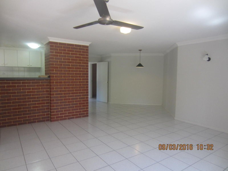 32 Ellenbrae Place, Marangaroo WA 6064