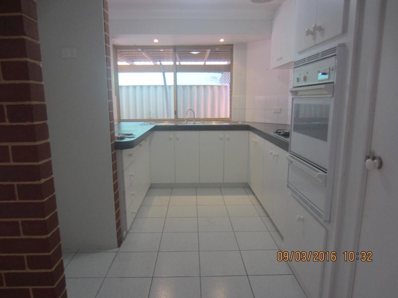 32 Ellenbrae Place, Marangaroo WA 6064