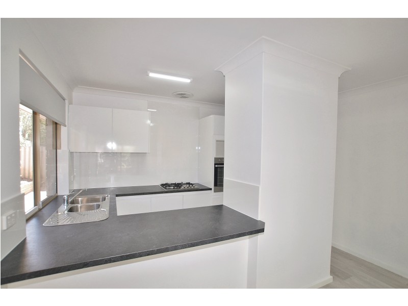 7/4 Sandhurst Road, Dianella WA 6059