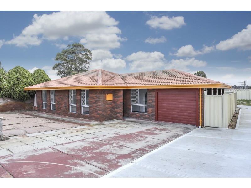 30 Buntine Way, Girrawheen WA 6064