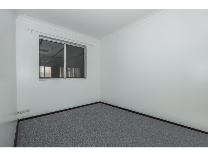 30 Buntine Way, Girrawheen WA 6064