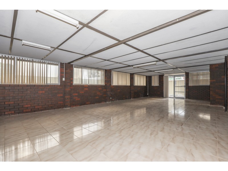 30 Buntine Way, Girrawheen WA 6064