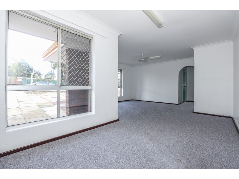 30 Buntine Way, Girrawheen WA 6064