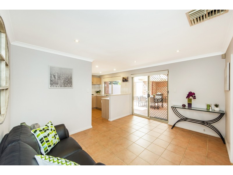1/62 Moulden Avenue, Yokine WA 6060
