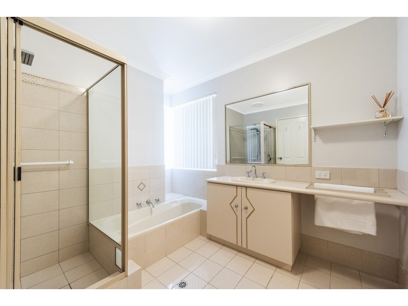 1/62 Moulden Avenue, Yokine WA 6060