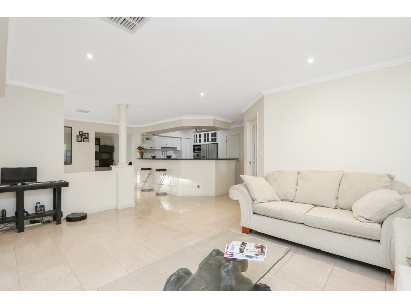 24 Woodroffe Place, Alexander Heights WA 6064