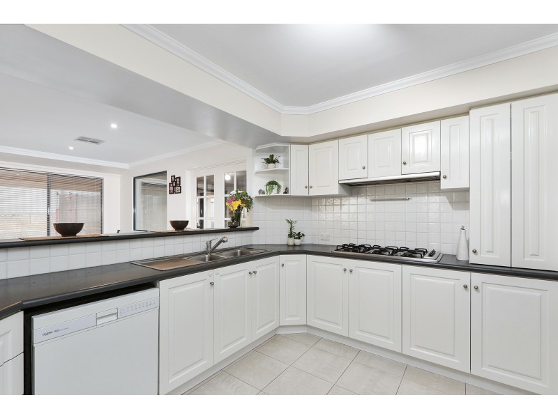 24 Woodroffe Place, Alexander Heights WA 6064