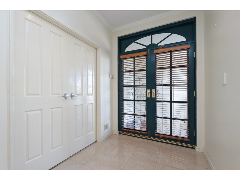 24 Woodroffe Place, Alexander Heights WA 6064