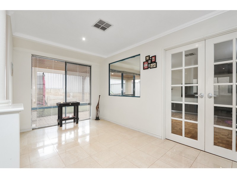 24 Woodroffe Place, Alexander Heights WA 6064