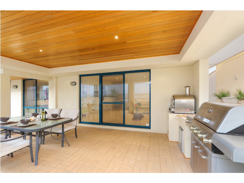 24 Woodroffe Place, Alexander Heights WA 6064