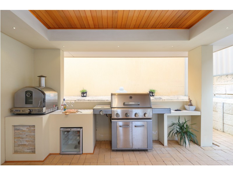 24 Woodroffe Place, Alexander Heights WA 6064