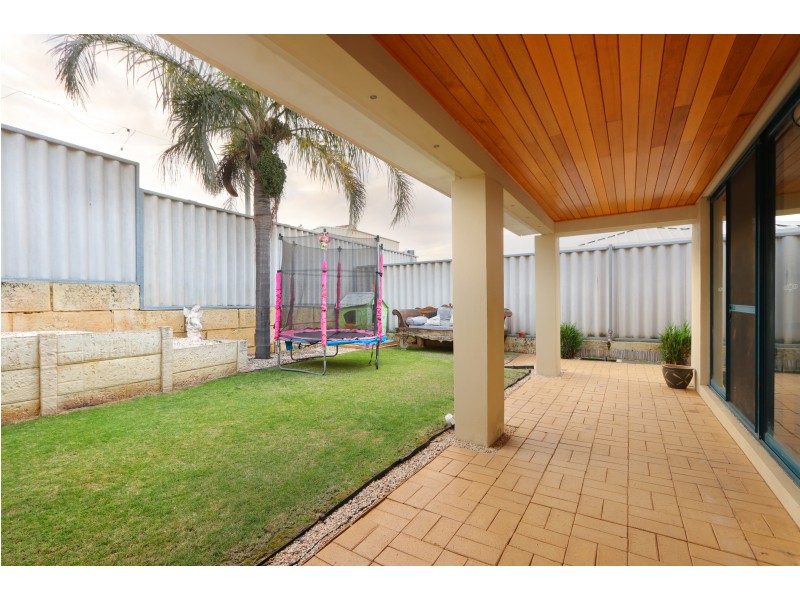 24 Woodroffe Place, Alexander Heights WA 6064