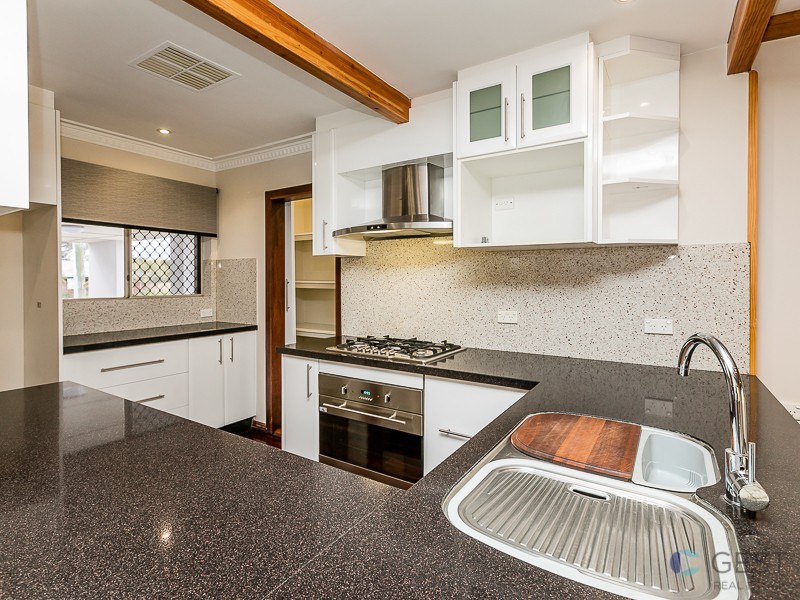 3 SALISBURY ROAD, Beechboro WA 6063