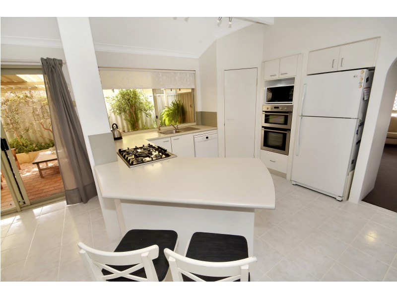 27 ENDERBY COURT, Ballajura WA 6066
