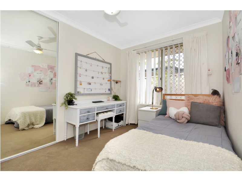 27 ENDERBY COURT, Ballajura WA 6066