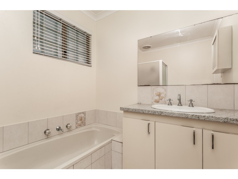 3A VALENCIA COURT, Alexander Heights WA 6064