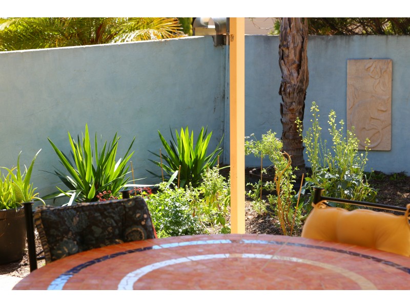 3A VALENCIA COURT, Alexander Heights WA 6064