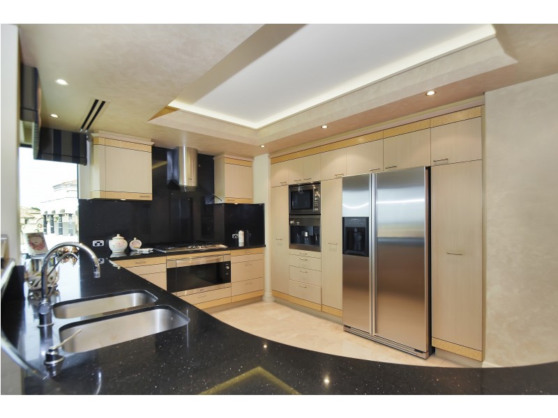 2 BYERS LANE, Dianella WA 6059