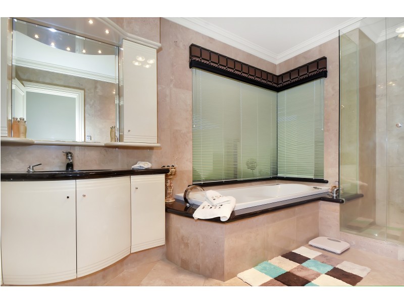 2 BYERS LANE, Dianella WA 6059