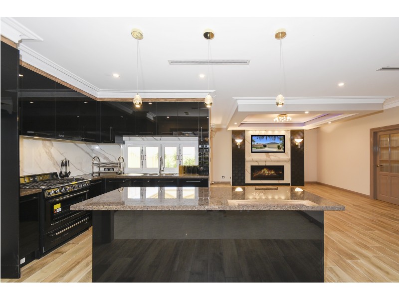 3 GILFILLAN GREEN, Dianella WA 6059