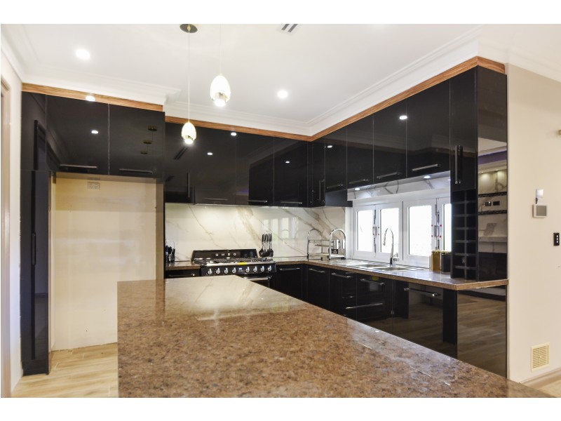 3 GILFILLAN GREEN, Dianella WA 6059