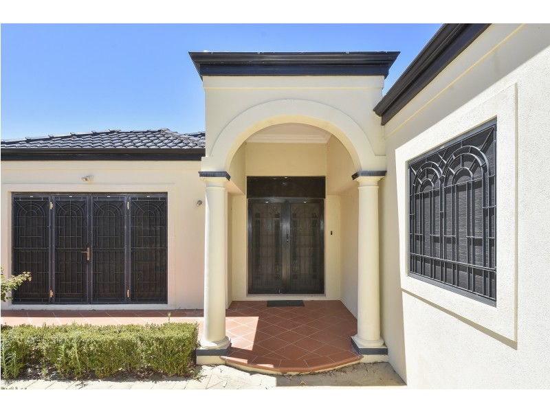 3 GILFILLAN GREEN, Dianella WA 6059