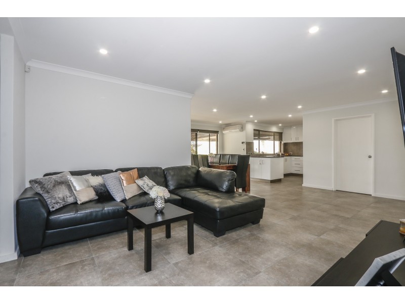 3 ROSEATE COURT, Ballajura WA 6066