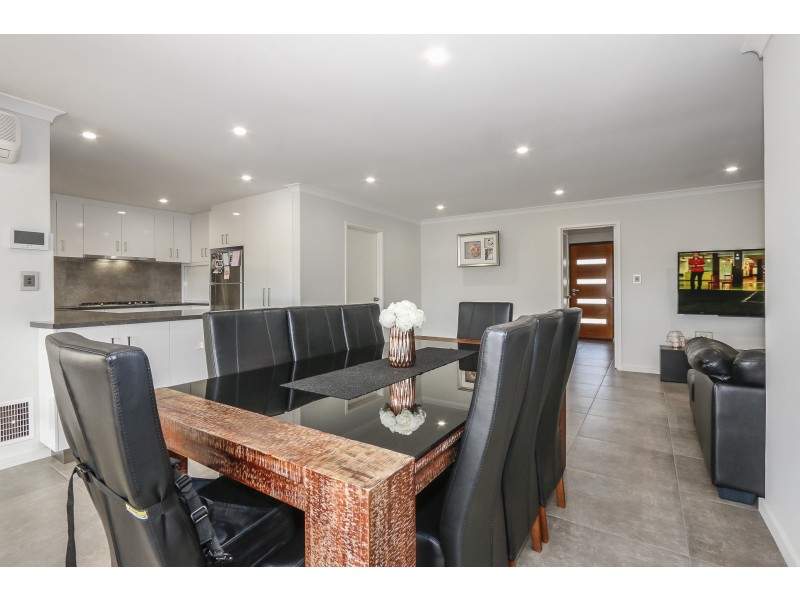 3 ROSEATE COURT, Ballajura WA 6066