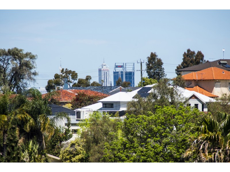 148 HAYES AVENUE, Dianella WA 6059