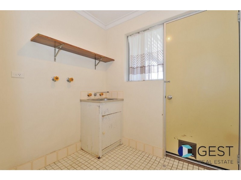 11C BLACKADDER ROAD, Swan View WA 6056