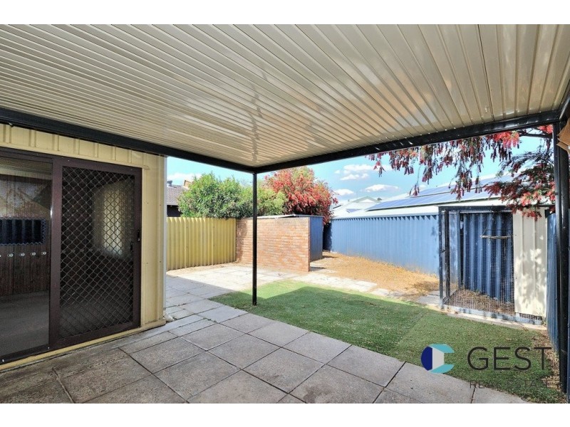 11C BLACKADDER ROAD, Swan View WA 6056