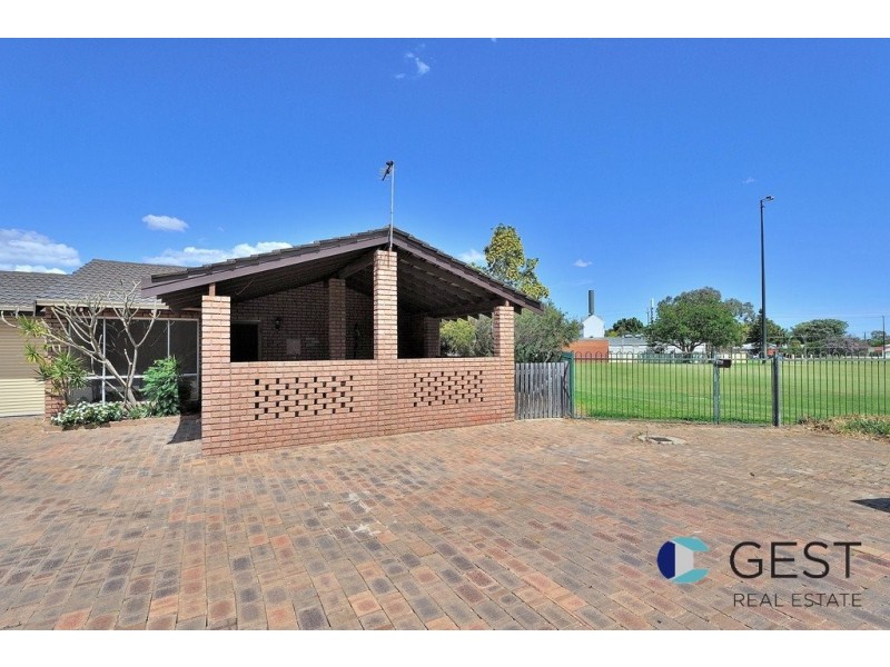 11C BLACKADDER ROAD, Swan View WA 6056
