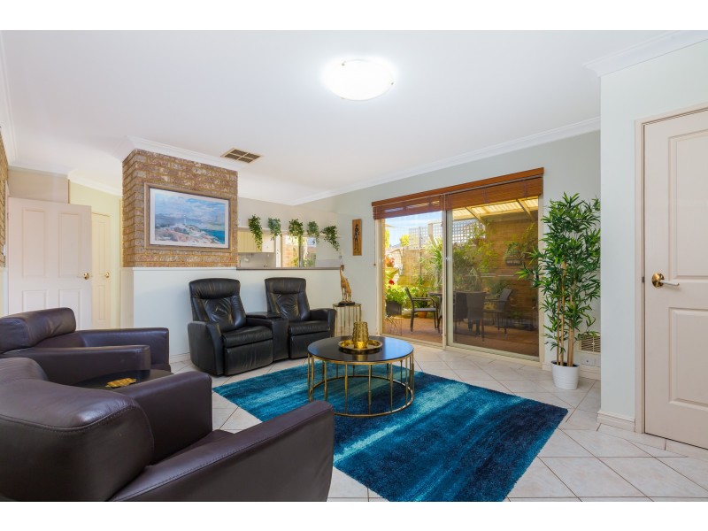 1/109 HAYES AVENUE, Yokine WA 6060