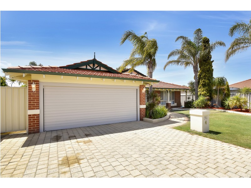 4 RAINTREE RISE, Marangaroo WA 6064