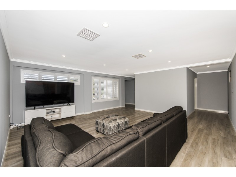 70 ASHINGTON STREET, Dianella WA 6059