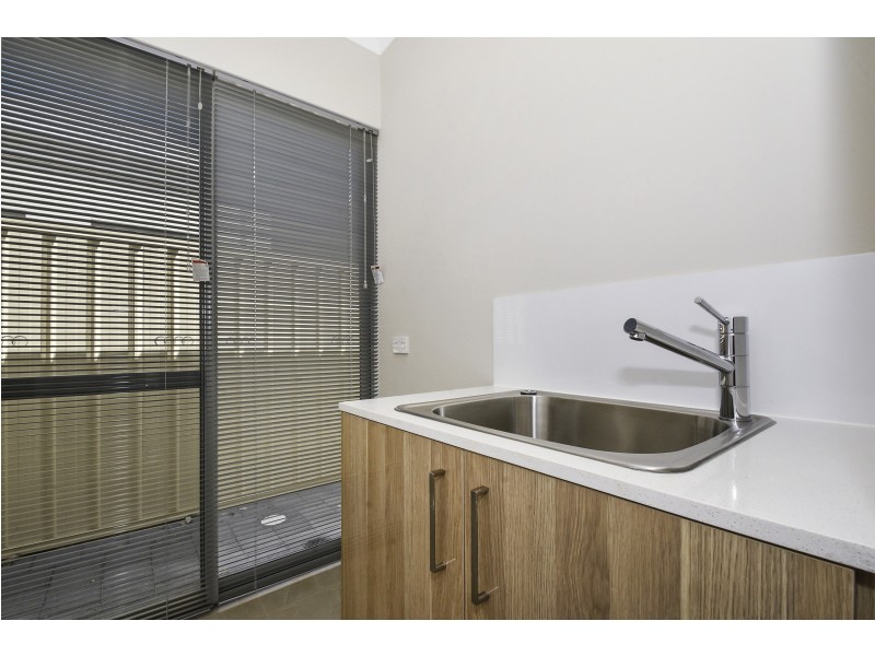 Unit 8/33 Ferguson Street, Middle Swan WA 6056