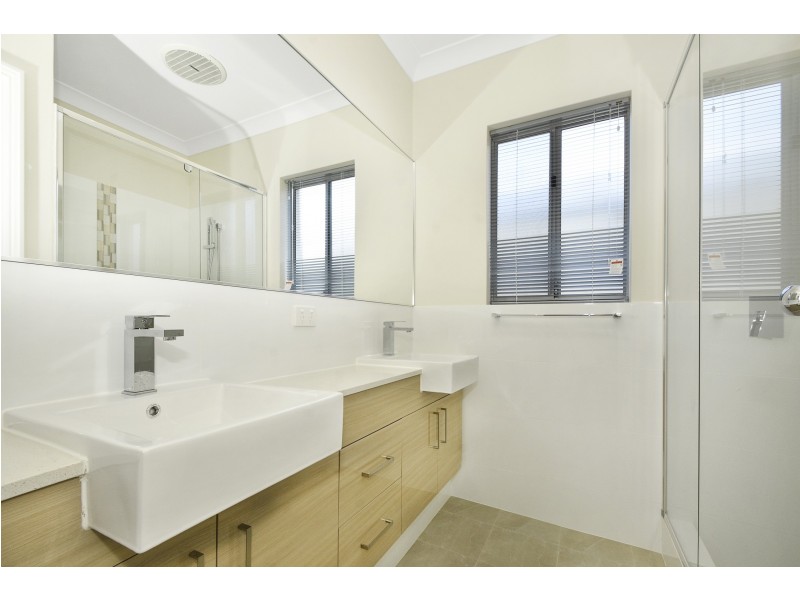 6/33 Ferguson Street, Middle Swan WA 6056