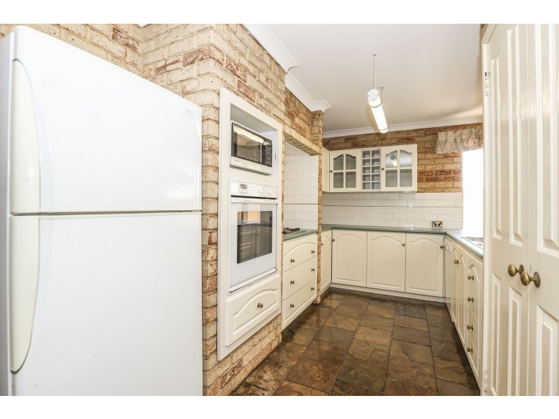 31 BERMUDA DRIVE, Ballajura WA 6066