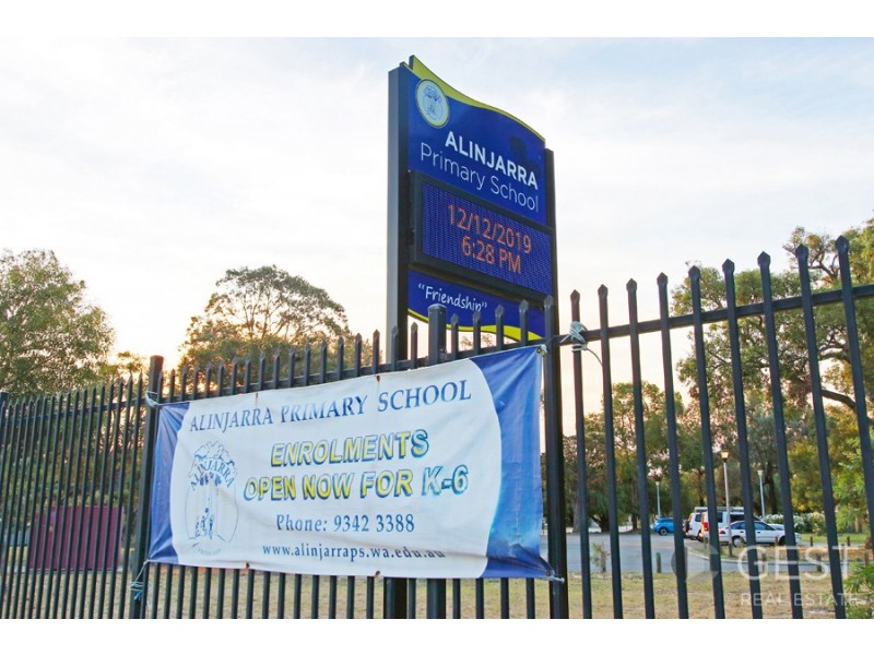 49 AVILA WAY, Alexander Heights WA 6064