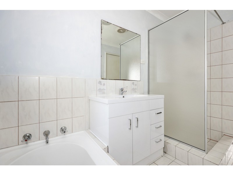 5A CANTERBURY COURT, Nollamara WA 6061