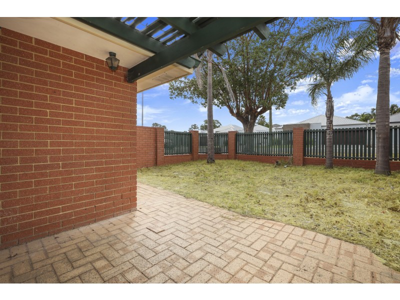 5A CANTERBURY COURT, Nollamara WA 6061