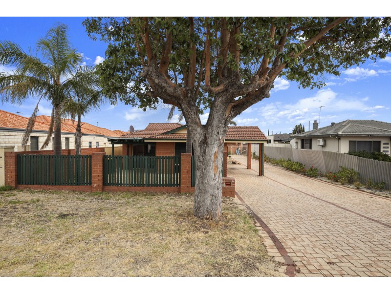 5A CANTERBURY COURT, Nollamara WA 6061