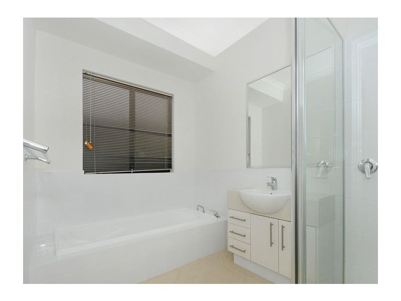 11 Ollave Circuit, Aveley WA 6069