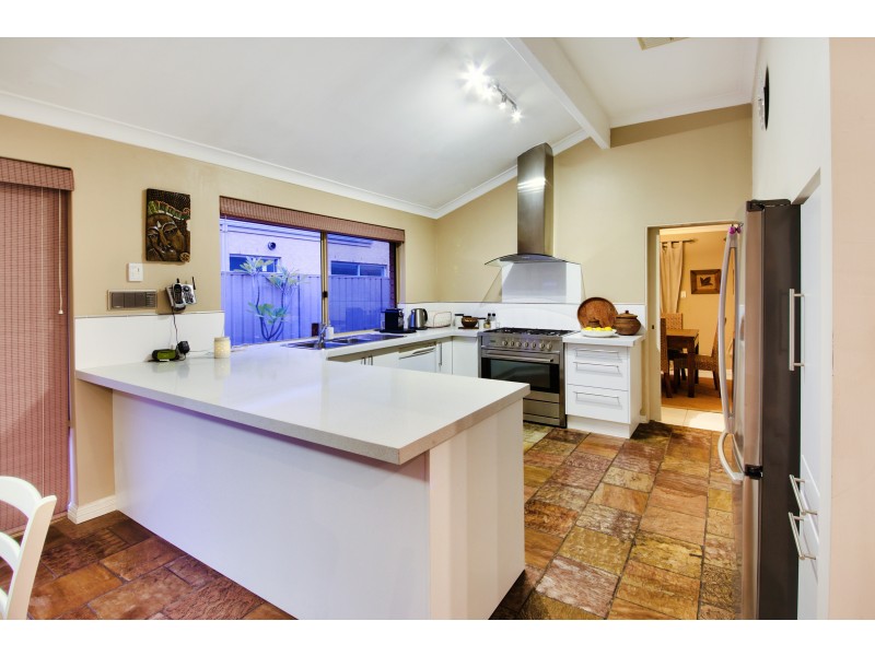 161 SUMMERLAKES PARADE, Ballajura WA 6066