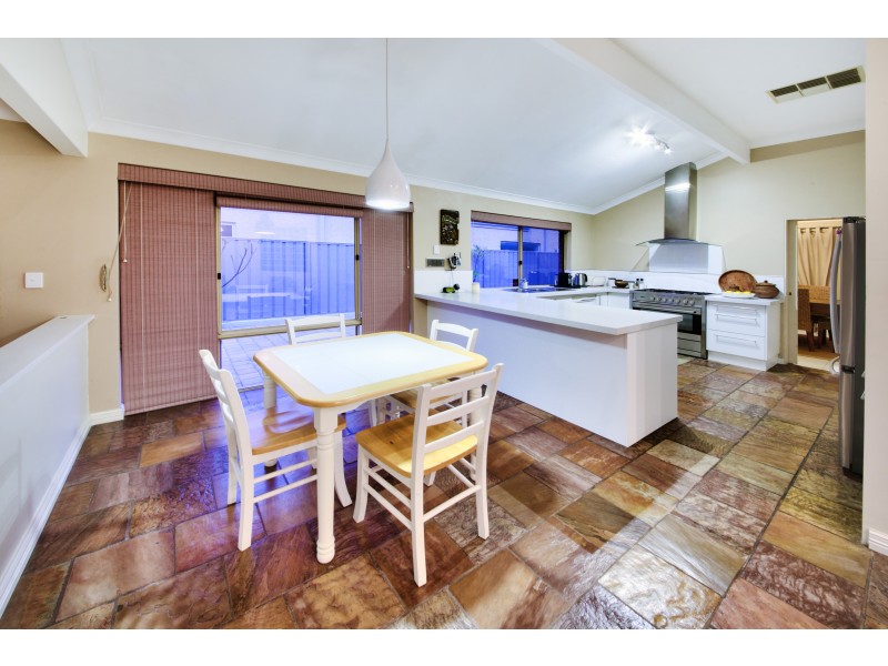 161 SUMMERLAKES PARADE, Ballajura WA 6066