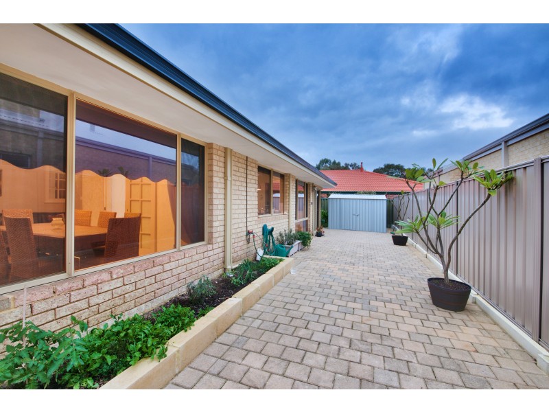 161 SUMMERLAKES PARADE, Ballajura WA 6066
