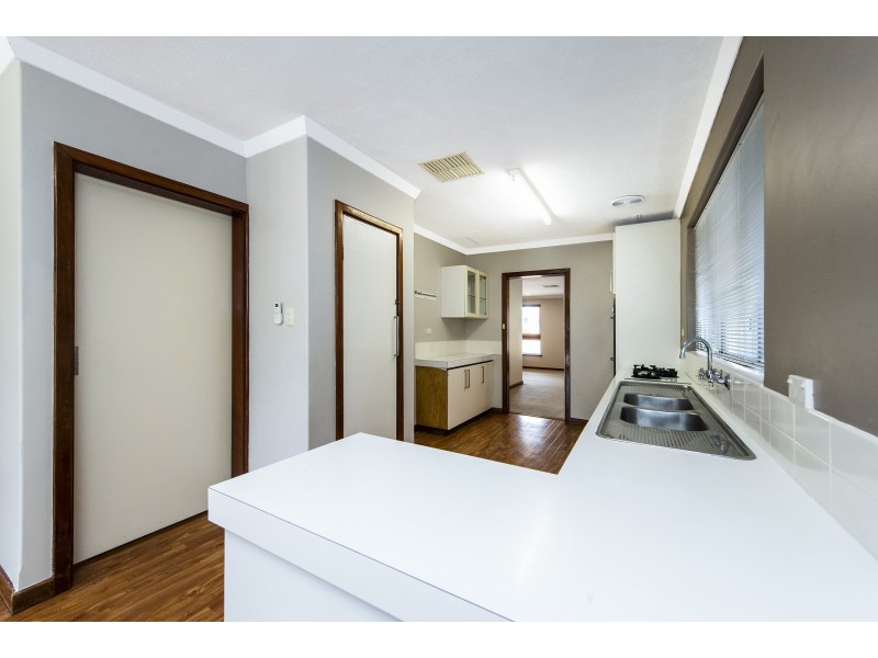 21 HANNABY STREET, Dianella WA 6059