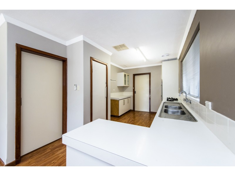 21 HANNABY STREET, Dianella WA 6059