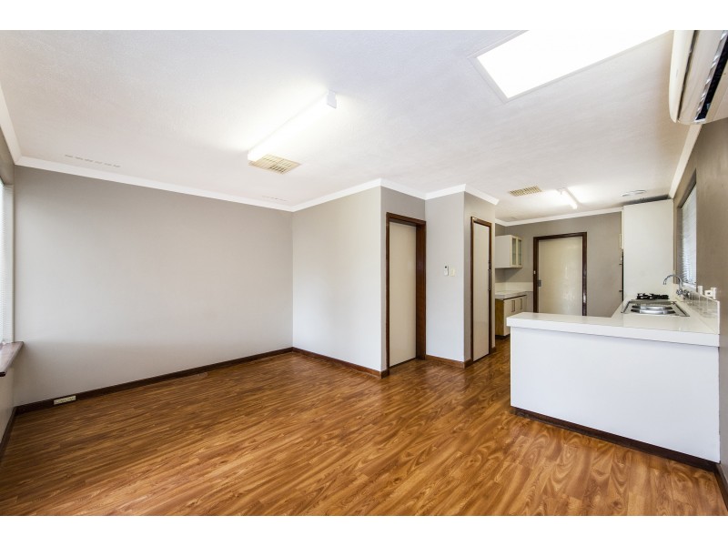 21 HANNABY STREET, Dianella WA 6059